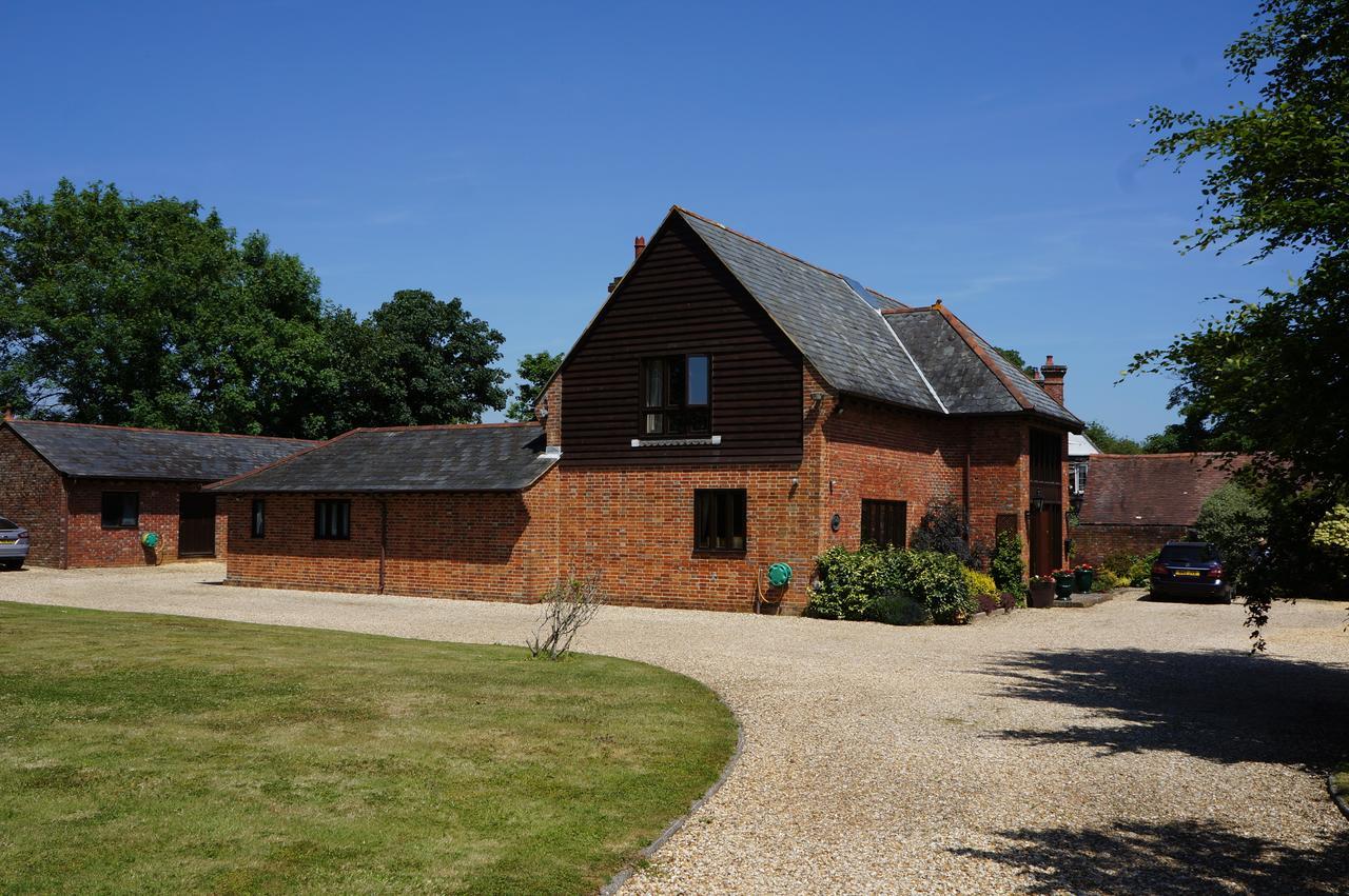 The Olde Barn Panzió Lymington Kültér fotó
